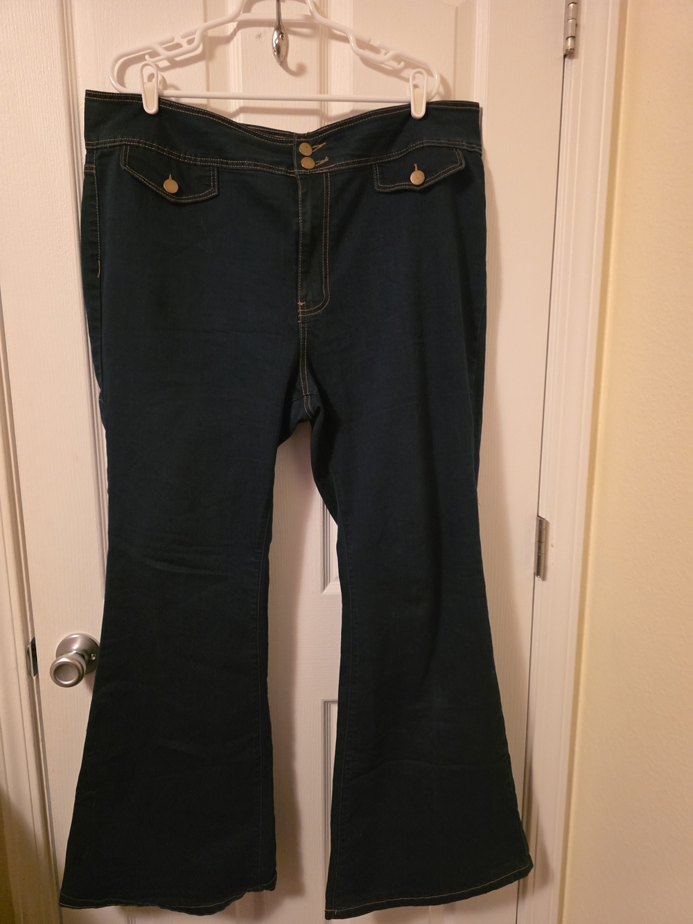Forever 21+ High Rise Vintage Flare Jeans Plus Size 20 Front Flap Pockets